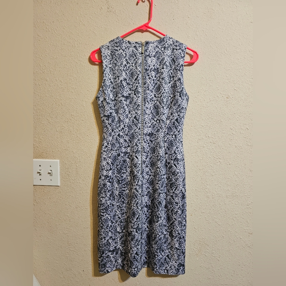FUX- SUADE PENICIL DRESS SZ 4  PRINT